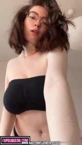 Emilyforyouuu Curvy Body Huge Ass Busty Green Eyes Cutie