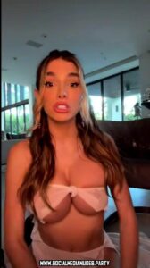 Lyna Perez Onlyfans Video Influencer Female American