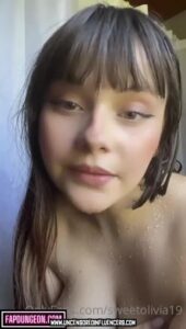 Sweetolivia19 American Caucasian Influencer Female Bisexual