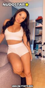 Sassy Mandy Vip Female Onlyfans Leaks Curvy Body Leaks