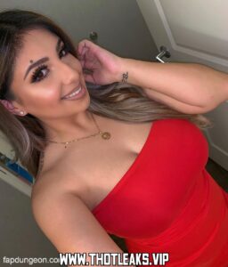 Dianaalvaradx Thick Latin Thick Latina Brown Hair Straight
