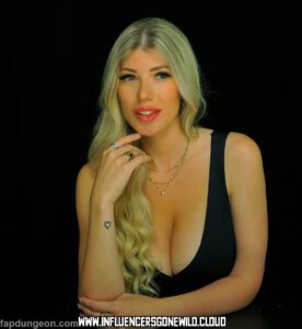 Elena Sottana Blond Female Influencer Medium Ass