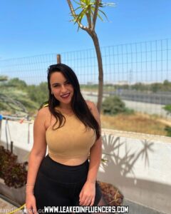Etty_benaroya Brown Eyes Influencer Teen Israeli