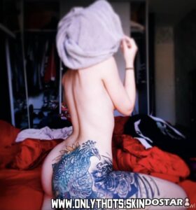 Eveowl Huge Ass Curvy Body Huge Breasts Bisexual Redhead