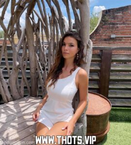 Graceboor Influencer Brown Hair Small Ass Teen