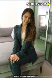 Thefayemiah Influencer Photos Brown Eyes Onlyfans Leaks
